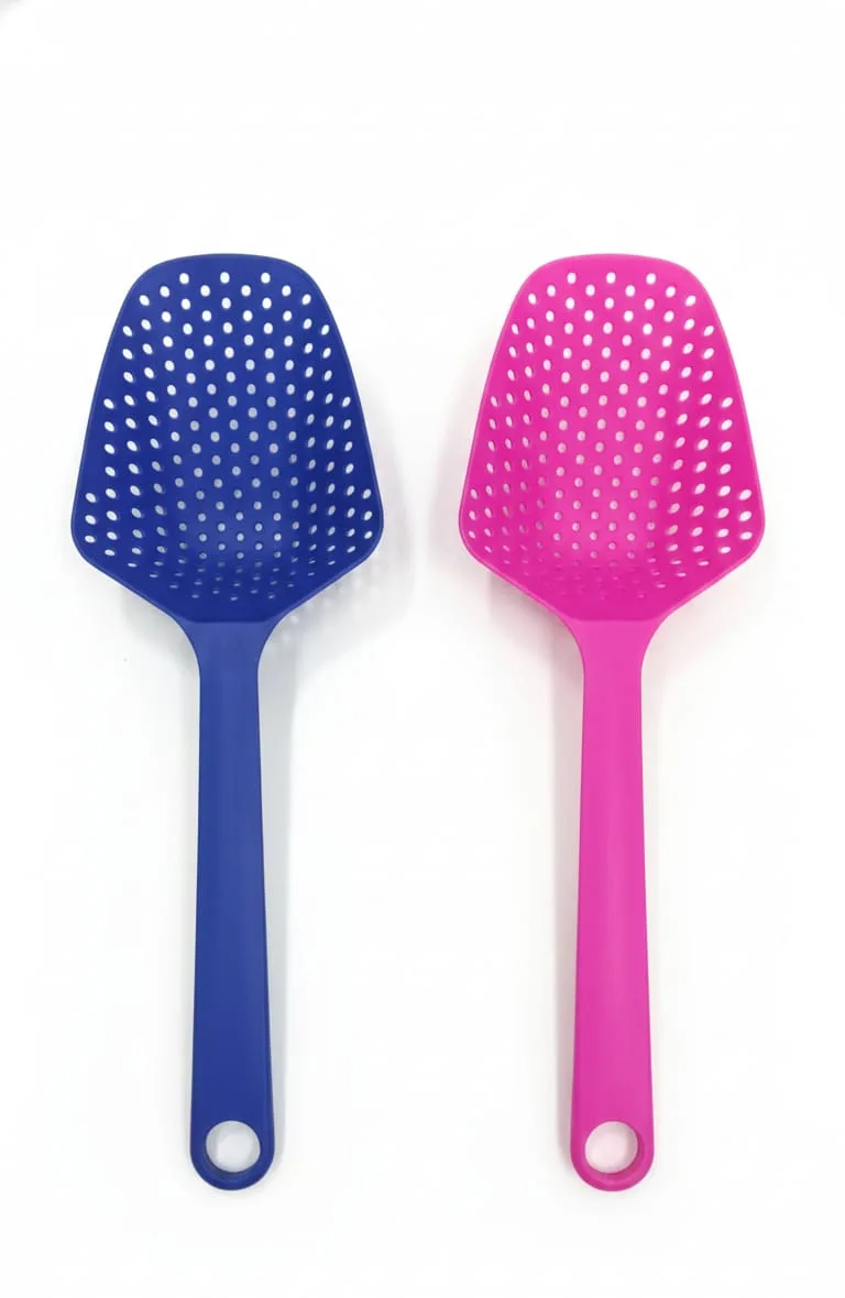 "2-piece heat-resistant plastic ladle and strainer set" - Image 1