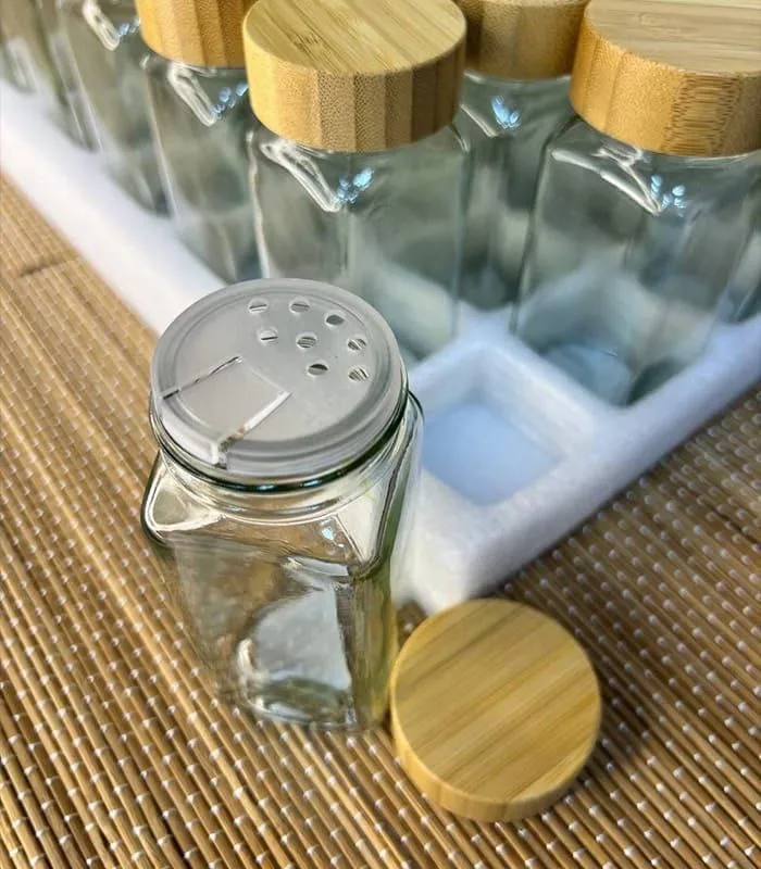 practical 24-piece glass spice jar set - Image 3