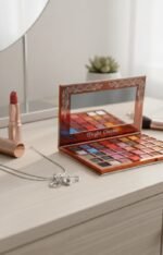 Might Cinema 40 Color Eyeshadow Palette - Image 3