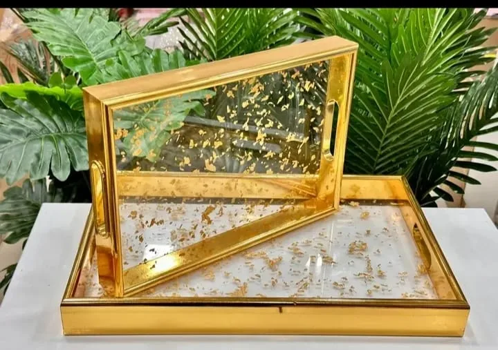 ⁦طقم صواني تقديم اكريلك ذهبي⁩ - الصورة ⁦3⁩