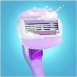 Gillette Venus Breeze 4-Blade Razor - Image 2