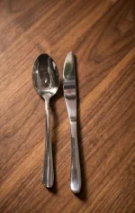 "Crown design cutlery set" - Image 5