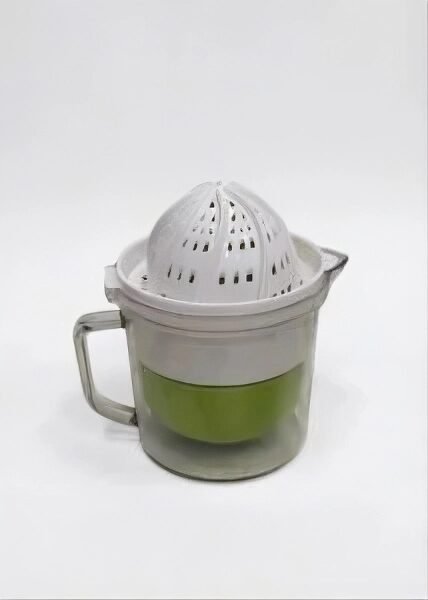 Manual Orange Juicer - Image 1